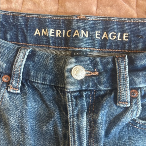 American Eagle Curvy Mom Jeans Size 6 High Rise Straight Leg Medium Wash - Picture 2 of 7